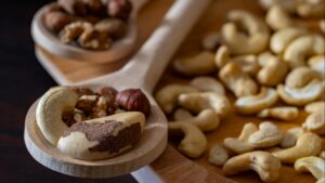 Barritas energéticas caseras de avena y frutos secos (sin horno y sin azúcar)