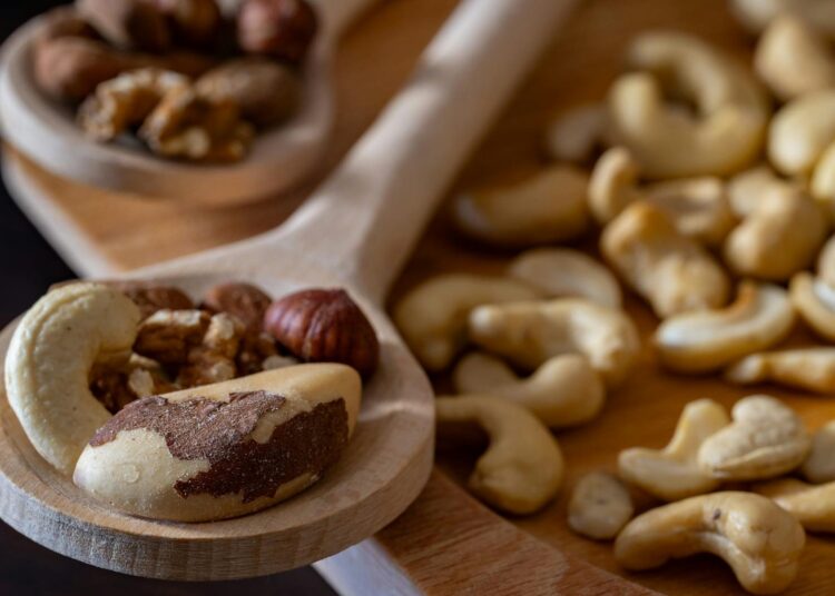 Barritas energéticas caseras de avena y frutos secos (sin horno y sin azúcar)