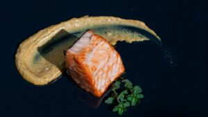 Cena Saludable en 20 Minutos: Salmón al Horno con Espárragos