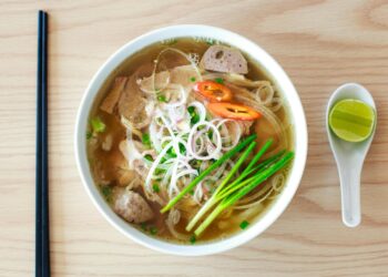 Cocina vietnamita saludable: pho, rollitos frescos y 10 recetas ligeras