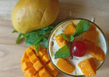 Mousse de mango sin azúcar: postre cremoso, ligero y listo en 10 minutos