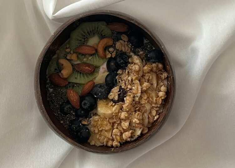 Overnight oats: receta base y 5 variantes saludables para toda la semana