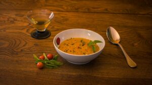 Gazpacho andaluz casero: la receta tradicional paso a paso