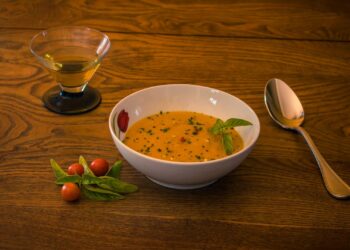 Gazpacho andaluz casero: la receta tradicional paso a paso