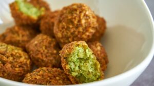 Falafel al horno: receta crujiente y fácil paso a paso