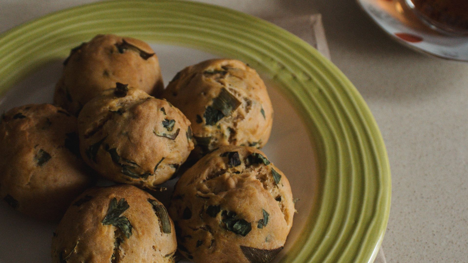 Muffins de huevo y verduras: receta fácil y proteica
